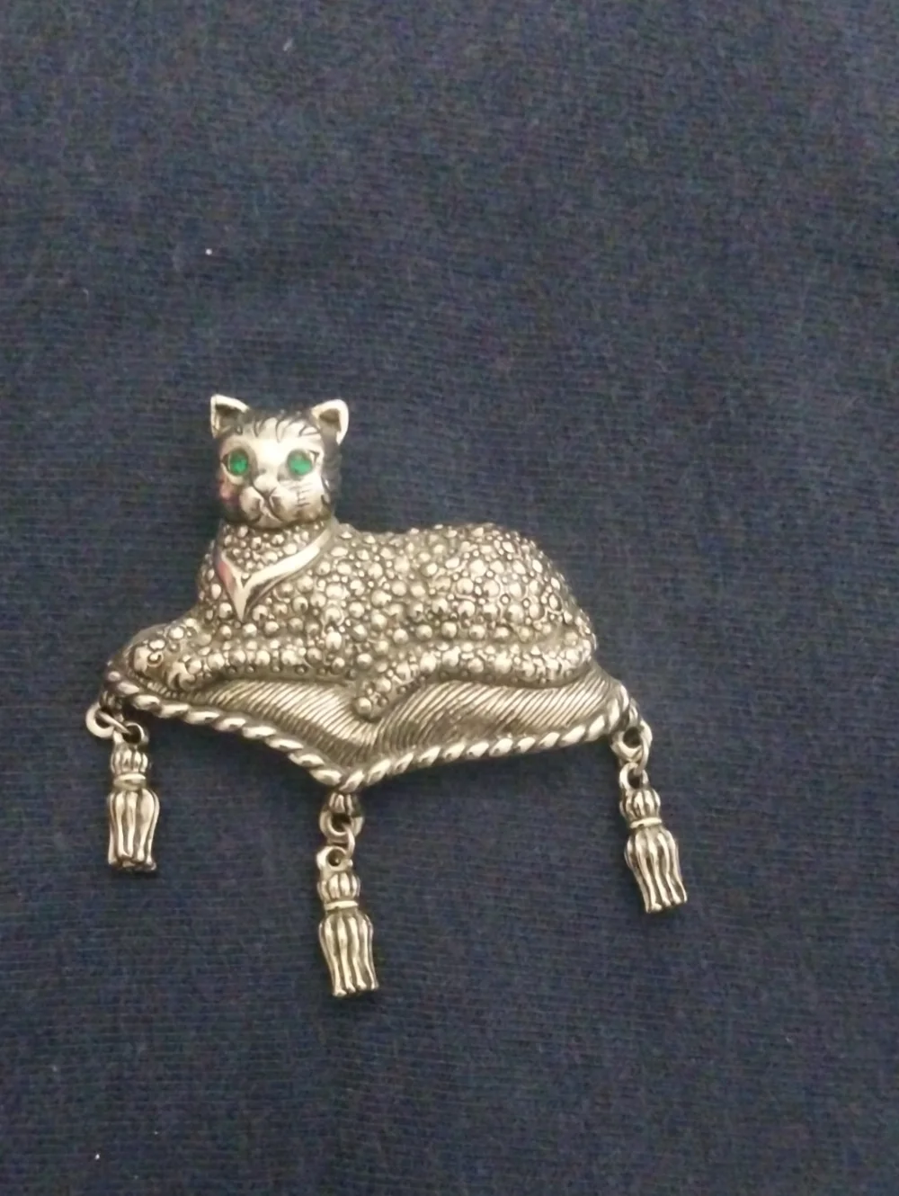 Vintage-Style Silver Cat Brooch with Green Eyes - Unbranded